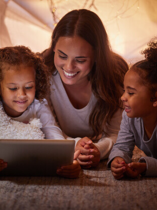 RESIDENTIAL<br> COMMUNITIES